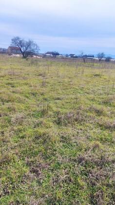 Poljoprivredno zemljište 1860m2 - Podgorica - Zeta