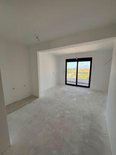 Garsonjera 34m2 - Bar - Čeluga