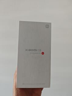 Xiaomi - 13