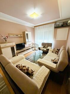 Dvosoban stan 64m2 - Podgorica - Stari Aerodrom