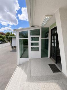 Lokal 180m2 - Cetinje - Centar grada