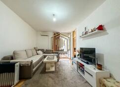 Jednosoban stan 55m2 - Podgorica - Stari Aerodrom