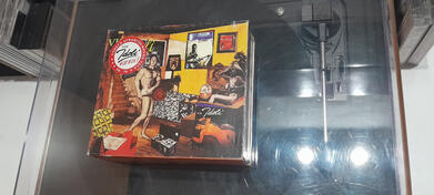 idoli kolekcionarski box set 4 albuma