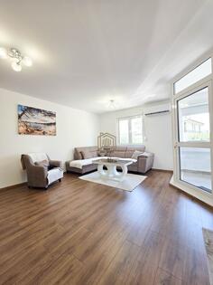 Trosoban stan 100m2 - Podgorica - City kvart