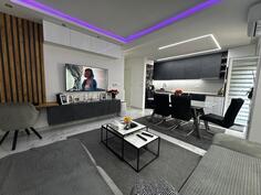Dvoiposoban stan 57m2 - Novi Sad - Novi Sad