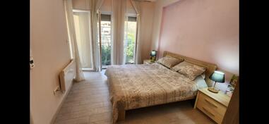 HITNO! Bračni krevet 160×200– 100€