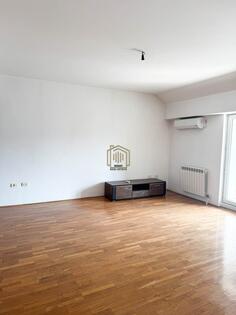 Trosoban stan 160m2 - Podgorica - Pobrežje
