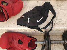 Nike Muska torbica oko struka