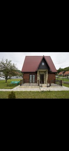 Porodična kuća 70m2 - Kolašin - > Okolina grada