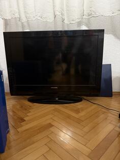 Grundig  - Televizor LCD 32"