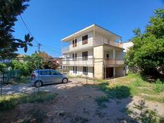 Kuća sa više stanova 155m2 - Bar - Bar (uži dio)