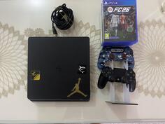 Sony - PlayStation 4