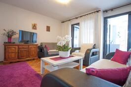 Troiposoban stan 80m2 - Budva - Golubovina ul.Žrtava fašizma