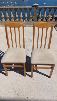 4 stolice, puno drvo, kao nove, sve cetiri za 50 eur!