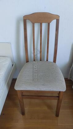4 stolice, puno drvo, kao nove, sve cetiri za 50 eur!