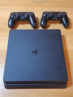 Sony - PlayStation 4