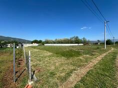 Građevinsko zemljište 835m2 - Podgorica - Donja Gorica