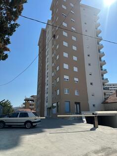 Jednosoban stan 34m2 - Bar - Centar grada