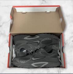 prodajem Nike patike,broj 43,malo nošene.