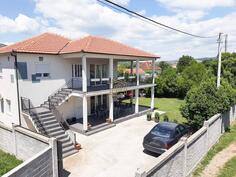 Porodična kuća 260m2 - Podgorica - Donji Kokoti