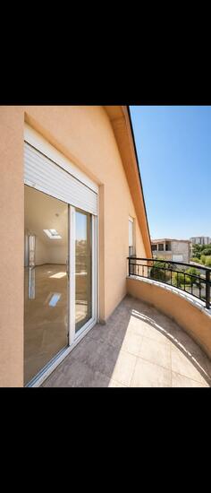 Jednosoban stan 77m2 - Podgorica - Zabjelo