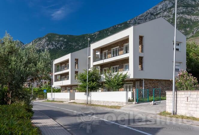 Hotel 705m2 - Kotor - Risan