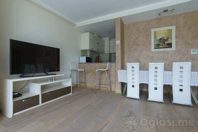 Jednosoban stan 61m2 - Budva - Jadranski put