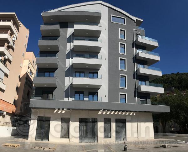 Jednosoban stan 45m2 - Budva - Podkošljun