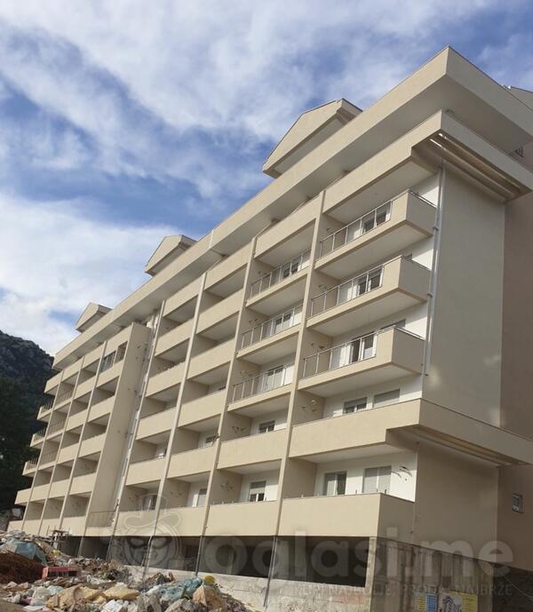 Jednosoban stan 42m2m2 - Budva - Žrtava Fašizma