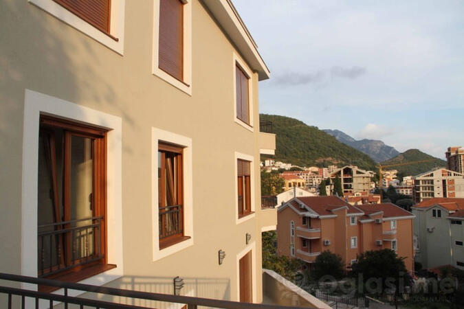 Dvosoban stan 76m2m2 - Budva - Miriste