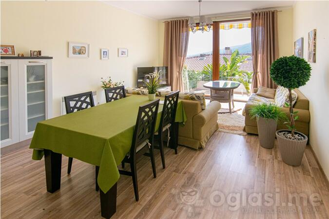 Trosoban stan 114m2m2 - Herceg Novi -  Đenovići
