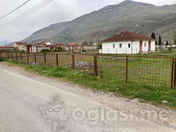 Građevinsko zemljište 700m2 - Podgorica - Tuzi