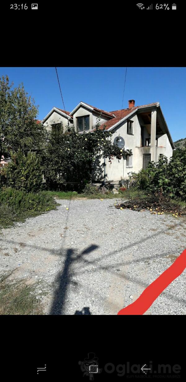 Porodična kuća 120m2 - Podgorica - > Okolina grada
