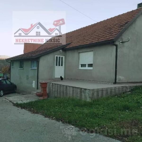 Porodična kuća 75m2 - Nikšić - Laz