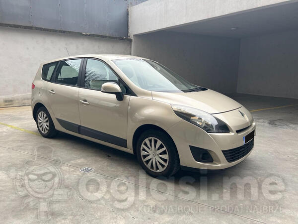 Renault - Grand Scenic