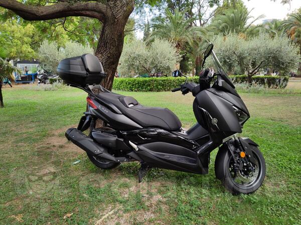 Yamaha - X MAX