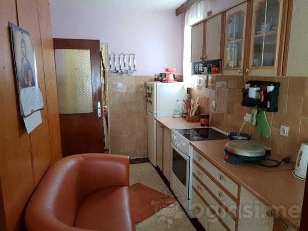 Dvosoban stan 74m2 - Podgorica - Zabjelo