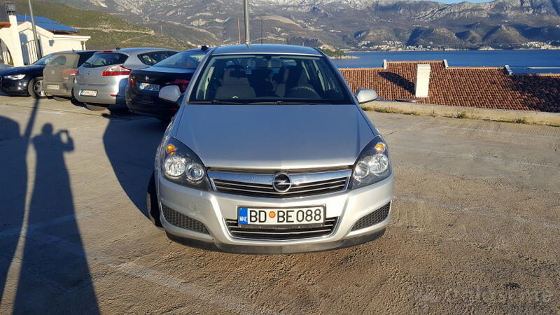 Opel - Astra - 1,6 benzin manuel