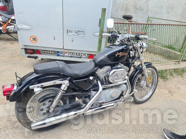 Harley-Davidson - Sportstar custom 883