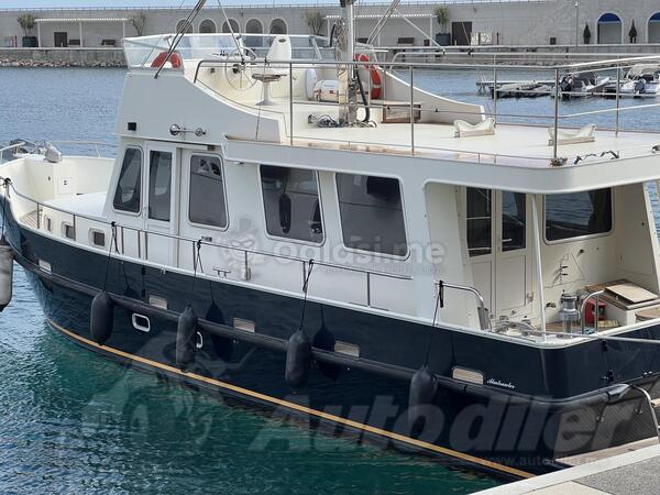Yacht service - Trawler 50