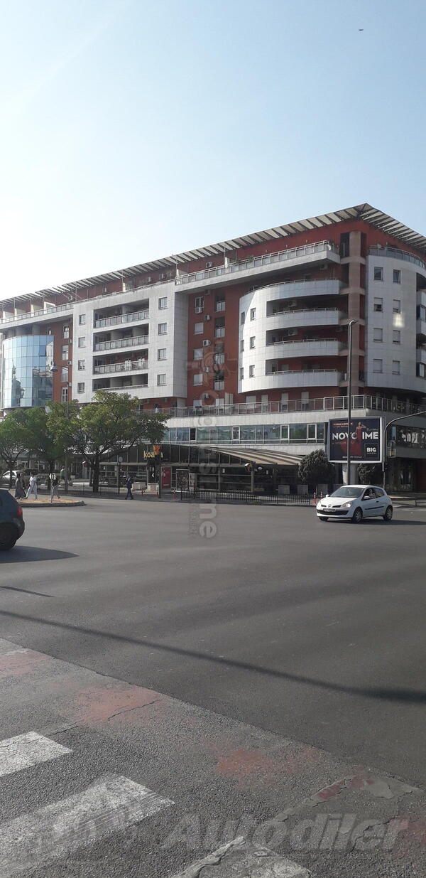 Jednosoban stan 44m2 - Podgorica - Centar grada blok v