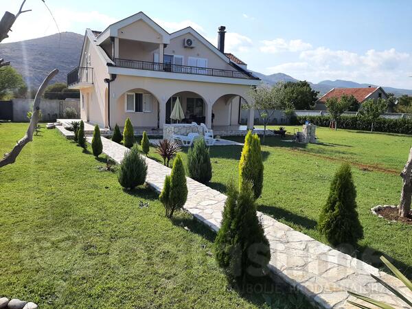 Porodična kuća 200m2 - Podgorica - Donji Kokoti