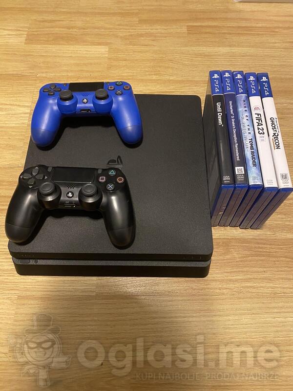 Sony - PlayStation 4