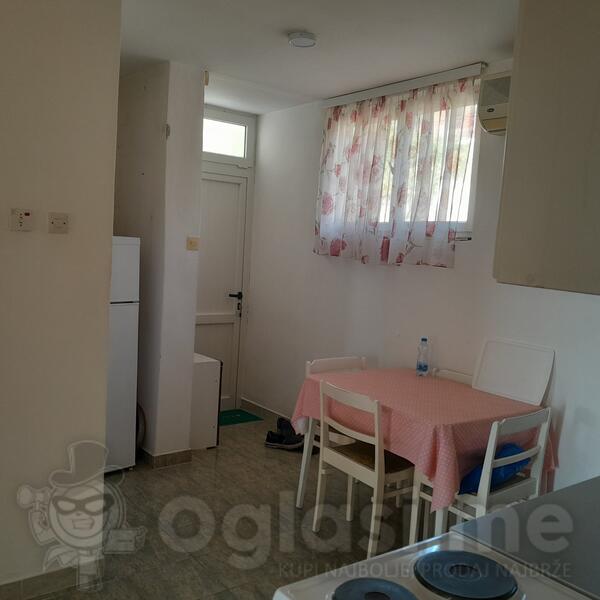 Dvosoban stan 71m2 - Ulcinj - Centar grada Meterizi