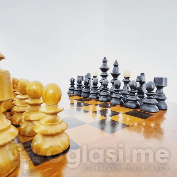 Retro Šahovski sto