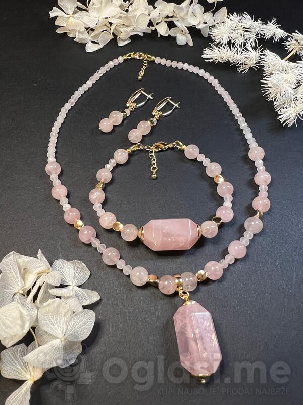 Set, necklace, bracelet, earrings. Natural rose quartz