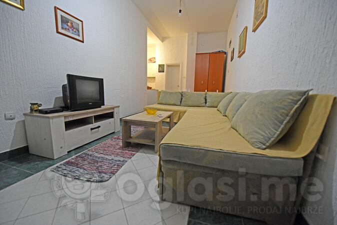 Garsonjera 30m2 - Budva - Velji Vinogradi