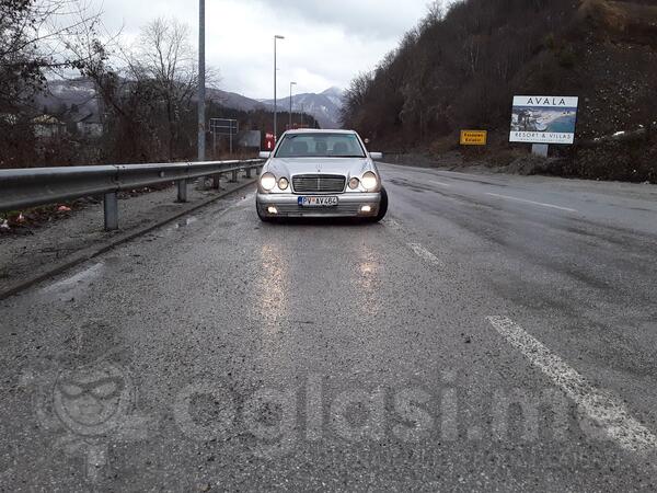 Mercedes Benz - E 220 - 2.2 CDI; ELEGANCE