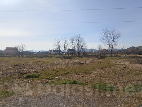 Građevinsko zemljište 631m2 - Podgorica - Dahna