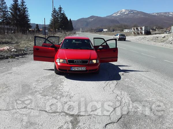 Audi - A4 - S, line